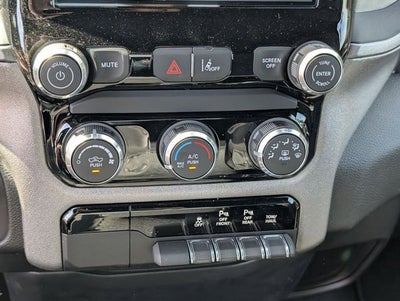 2026 RAM 1500 RAM 1500 EXPRESS QUAD CAB 4X2 6'4' BOX