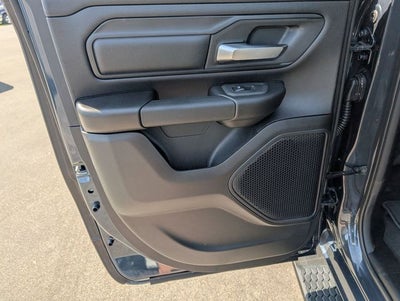 2026 RAM 1500 RAM 1500 EXPRESS QUAD CAB 4X2 6'4' BOX