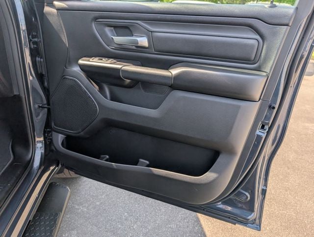 2026 RAM 1500 RAM 1500 EXPRESS QUAD CAB 4X2 6'4' BOX