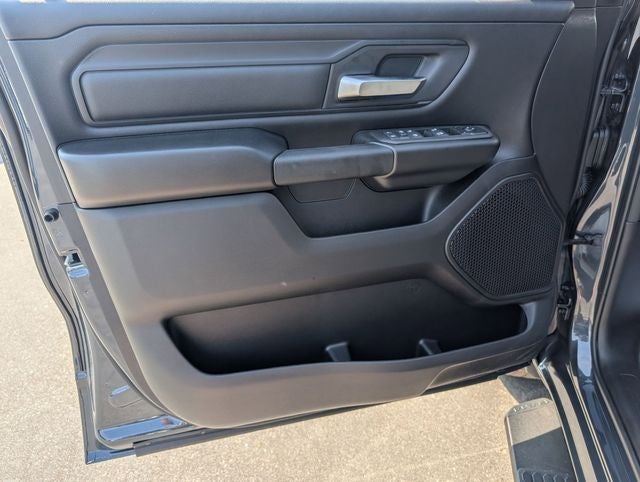 2026 RAM 1500 RAM 1500 EXPRESS QUAD CAB 4X2 6'4' BOX