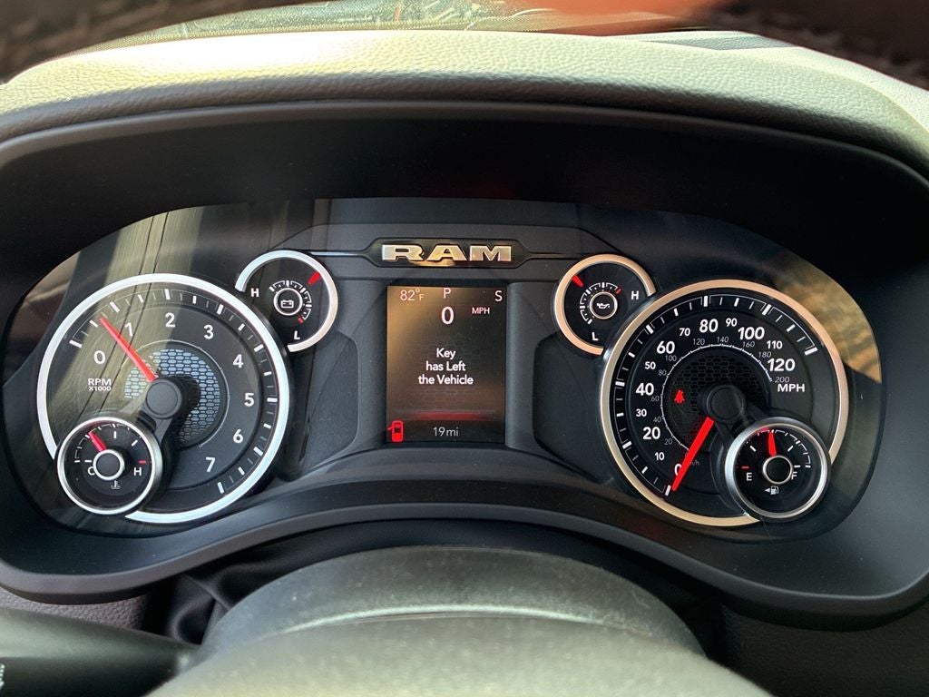 2027 RAM 1500 Big Horn/Lone Star