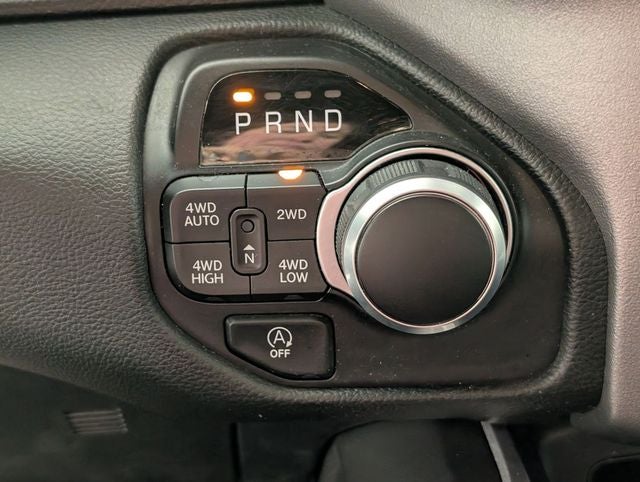 2023 RAM 1500 Big Horn Crew Cab 4x4 5'7' Box