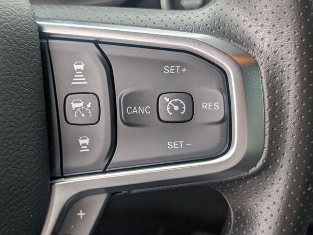 2026 RAM 1500 RAM 1500 EXPRESS CREW CAB 4X4 5'7' BOX