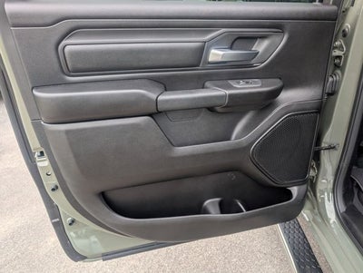 2026 RAM 1500 RAM 1500 EXPRESS CREW CAB 4X4 5'7' BOX
