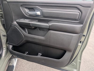 2026 RAM 1500 RAM 1500 EXPRESS CREW CAB 4X4 5'7' BOX