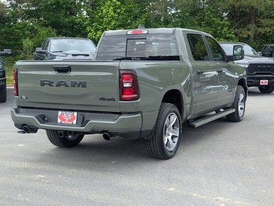 2026 RAM 1500 RAM 1500 EXPRESS CREW CAB 4X4 5'7' BOX