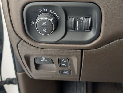2025 RAM 1500 Limited Longhorn Crew Cab 4x4 5'7' Box