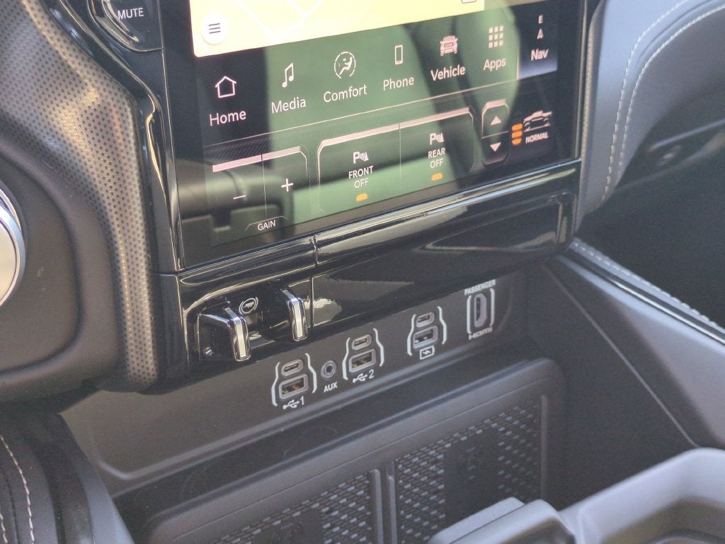2027 RAM 1500 Limited
