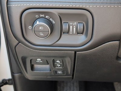 2026 RAM 1500 RAM 1500 LIMITED CREW CAB 4X4 5'7' BOX