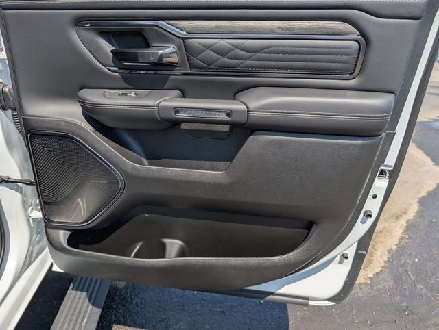 2026 RAM 1500 RAM 1500 LIMITED CREW CAB 4X4 5'7' BOX