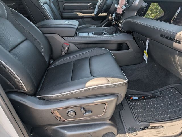 2026 RAM 1500 RAM 1500 LIMITED CREW CAB 4X4 5'7' BOX