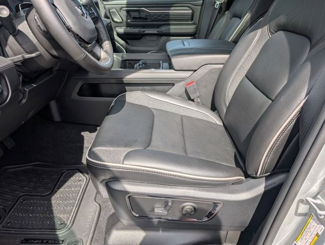 2026 RAM 1500 RAM 1500 LIMITED CREW CAB 4X4 5'7' BOX