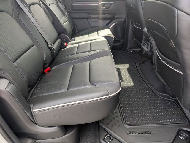 2026 RAM 1500 RAM 1500 LIMITED CREW CAB 4X4 5'7' BOX