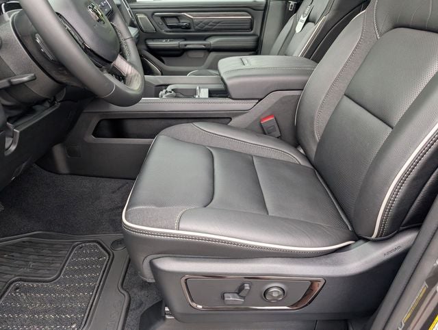 2026 RAM 1500 RAM 1500 LIMITED CREW CAB 4X4 5'7' BOX
