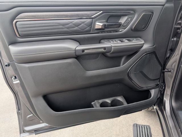 2026 RAM 1500 RAM 1500 LIMITED CREW CAB 4X4 5'7' BOX