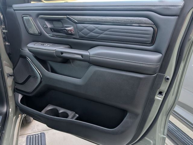2026 RAM 1500 RAM 1500 LIMITED CREW CAB 4X4 5'7' BOX
