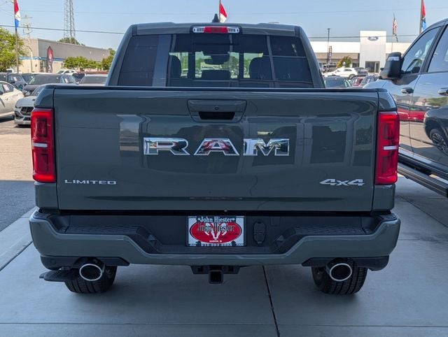 2026 RAM 1500 RAM 1500 LIMITED CREW CAB 4X4 5'7' BOX