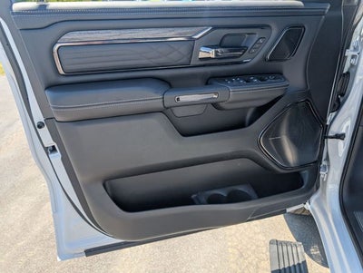 2026 RAM 1500 RAM 1500 LIMITED CREW CAB 4X4 5'7' BOX