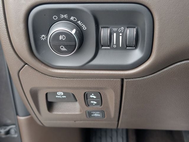 2026 RAM 1500 RAM 1500 LIMITED LONGHORN CREW CAB 4X4 5'7' BOX