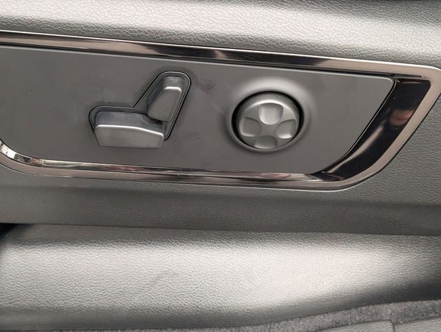 2026 RAM 1500 RAM 1500 LIMITED CREW CAB 4X4 5'7' BOX