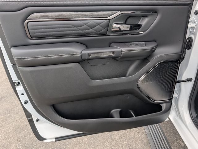 2026 RAM 1500 RAM 1500 LIMITED CREW CAB 4X4 5'7' BOX