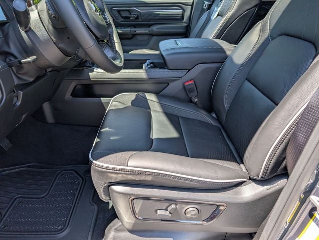 2026 RAM 1500 RAM 1500 LIMITED CREW CAB 4X4 5'7' BOX