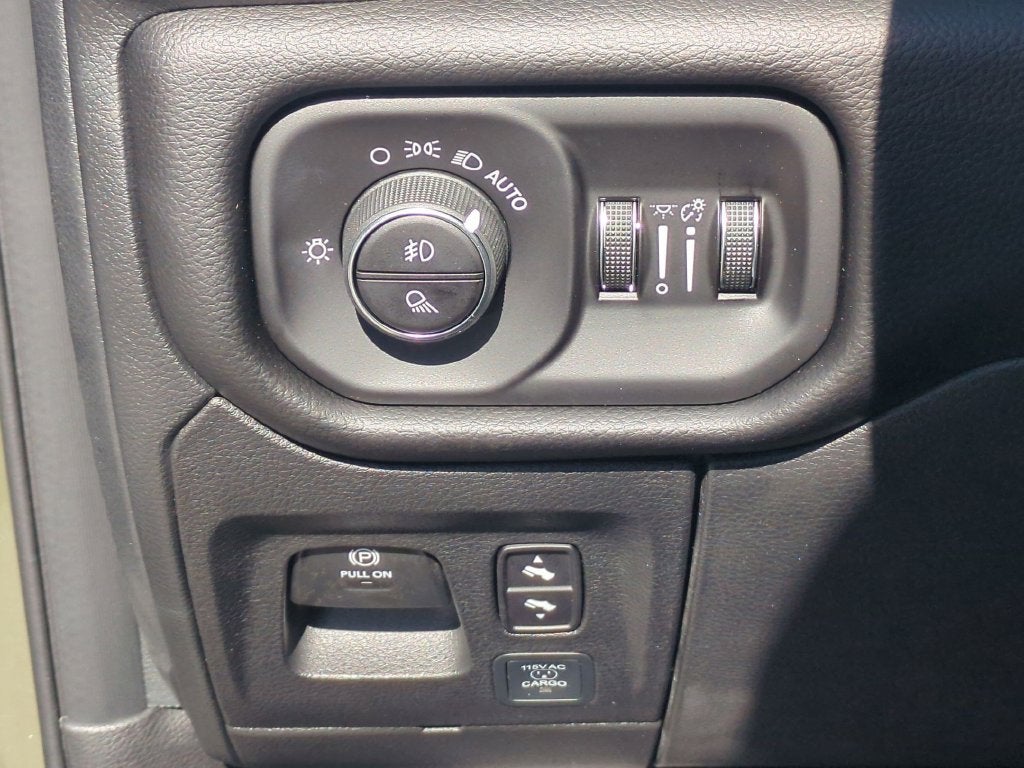 2027 RAM 1500 Laramie