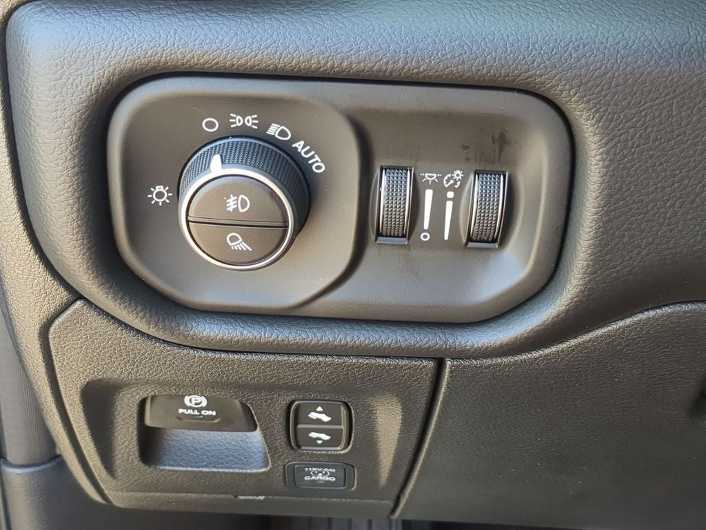 2027 RAM 1500 Laramie