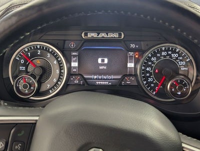 2020 RAM 1500 Laramie Crew Cab 4x4 5'7' Box
