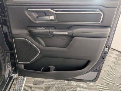 2020 RAM 1500 Laramie Crew Cab 4x4 5'7' Box