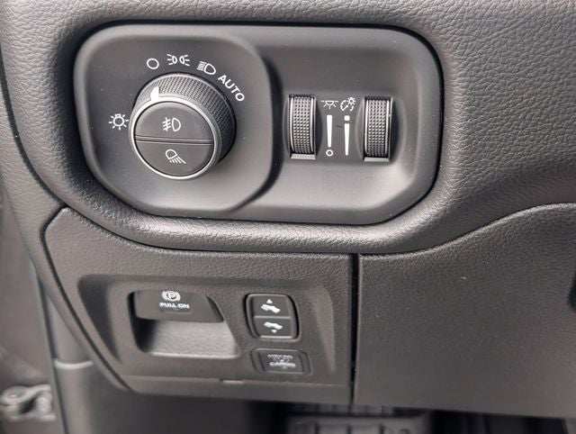 2026 RAM 1500 RAM 1500 REBEL CREW CAB 4X4 5'7' BOX
