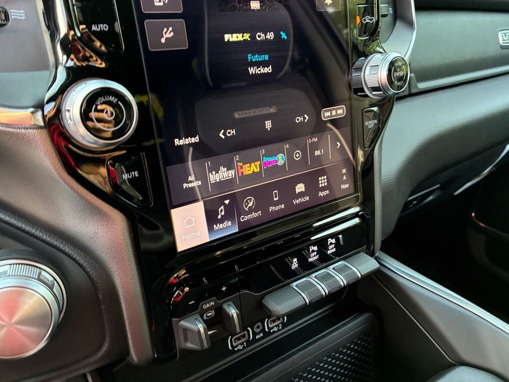 2027 RAM 1500 Laramie