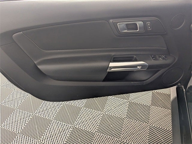 2022 Ford Mustang EcoBoost