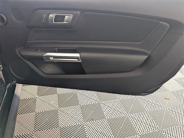 2022 Ford Mustang EcoBoost