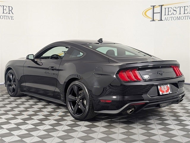 2022 Ford Mustang EcoBoost