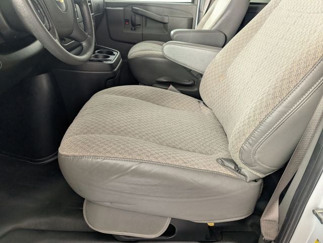 2023 Chevrolet Express 3500 LS Passenger