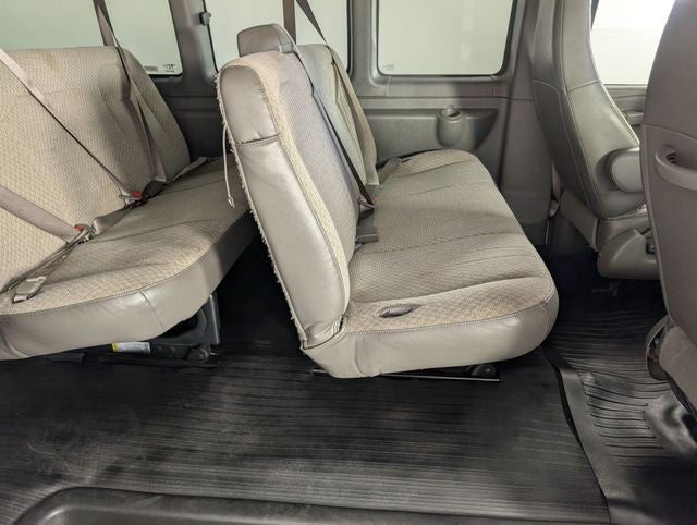 2023 Chevrolet Express 3500 LS Passenger