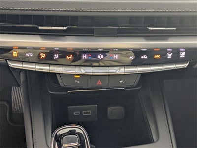 2024 Cadillac XT4 Premium Luxury