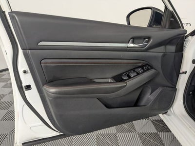 2023 Nissan Altima SR FWD