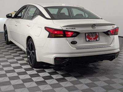2023 Nissan Altima SR FWD