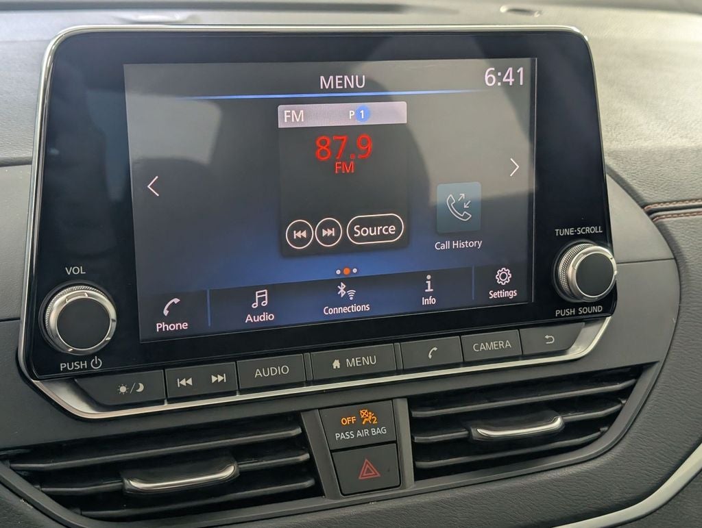 2022 Nissan Altima 2.5 SR