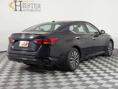 2025 Nissan Altima SV FWD