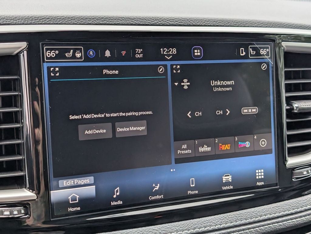 2027 Chrysler Pacifica Select