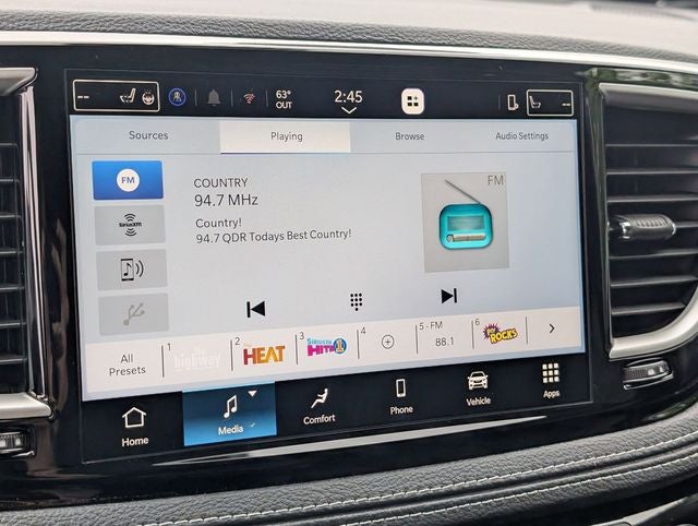 2027 Chrysler Pacifica Select