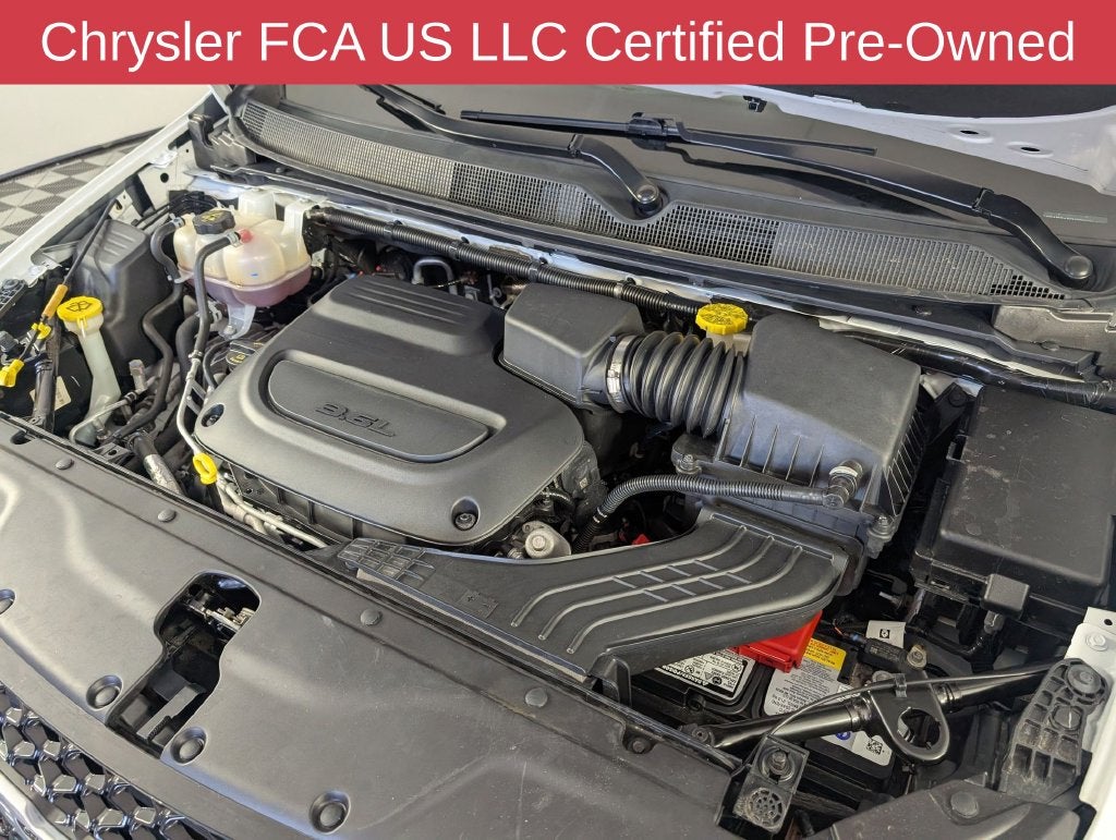2025 Chrysler Pacifica Select