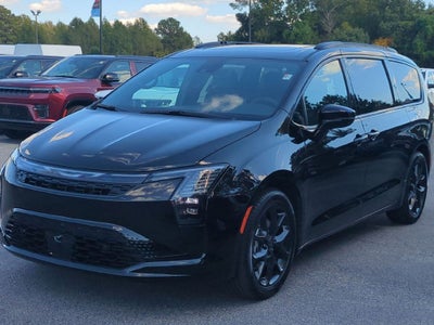 2027 Chrysler Pacifica Limited