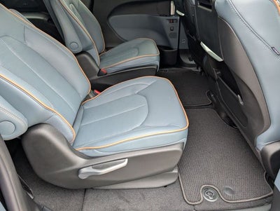 2027 Chrysler Pacifica Pinnacle