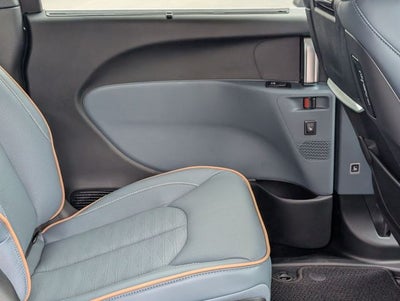 2027 Chrysler Pacifica Pinnacle