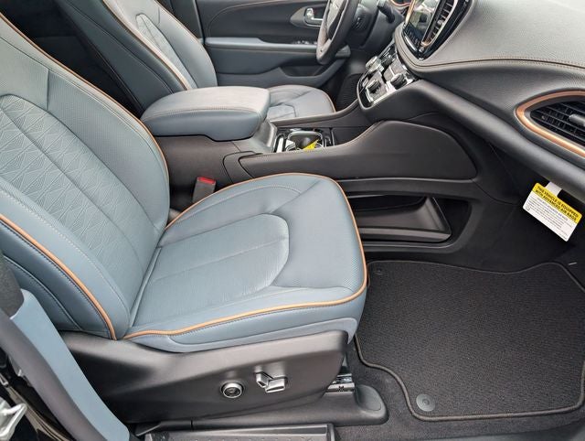 2027 Chrysler Pacifica Pinnacle