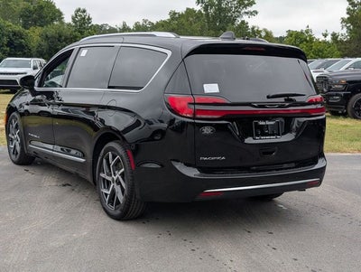 2027 Chrysler Pacifica Pinnacle